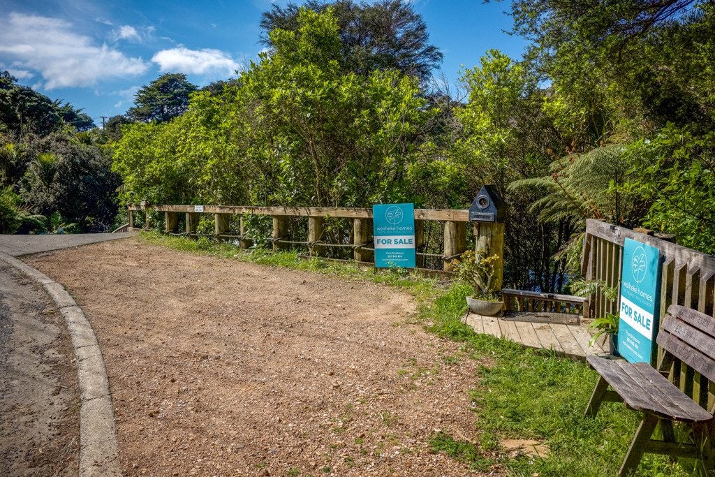 78 Waiheke Road, Waiheke Island, Waiheke Island - Carousel 19