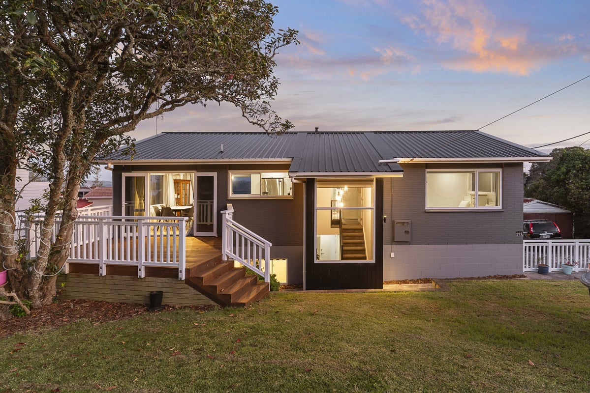 1/17 Oban Road, Browns Bay, Auckland - Carousel 1