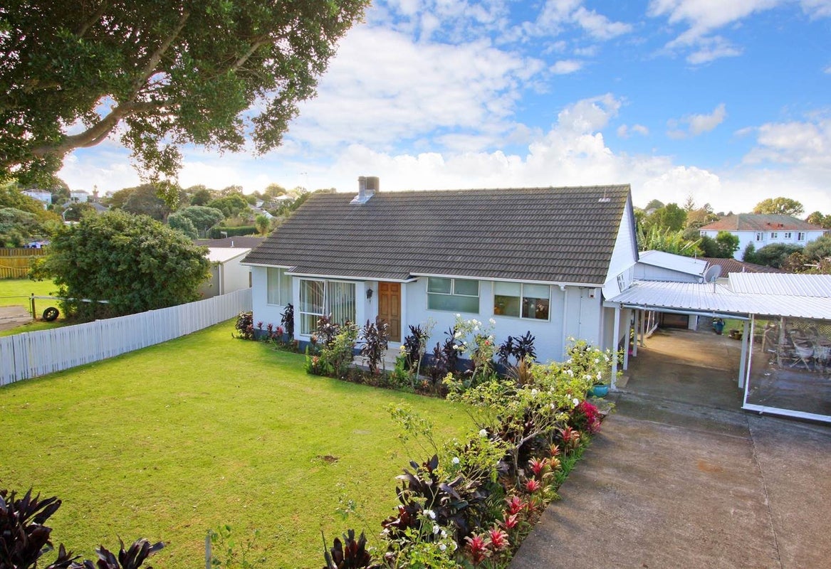 7 Te Hana Road, Panmure, Auckland - Carousel 2
