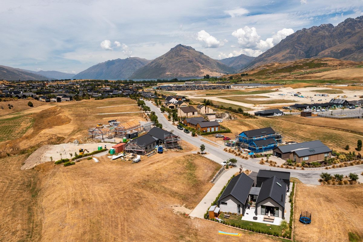 42 Cunninghams DR, Jacks Point, Queenstown - Carousel 2