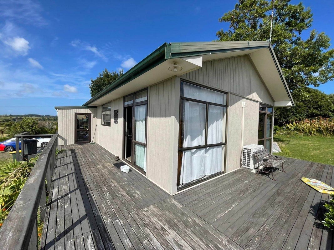 3030 Awhitu Road, Awhitu - Carousel 4