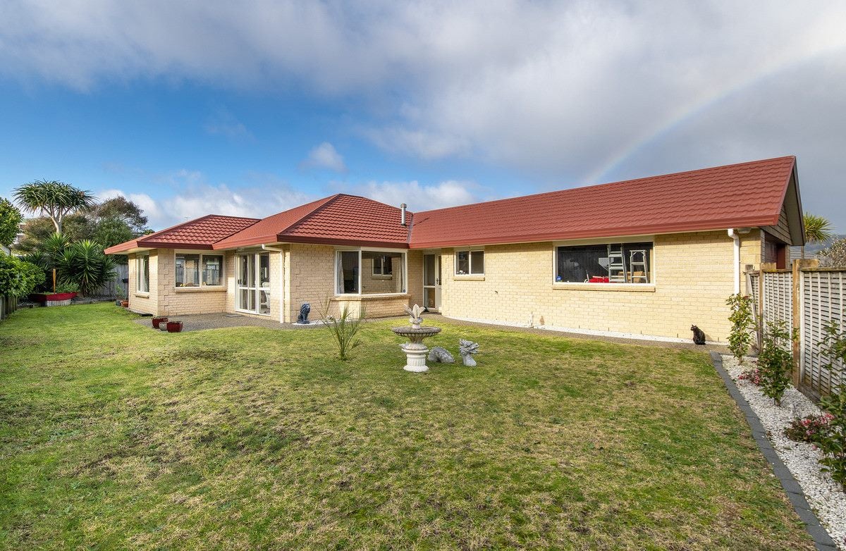 29 Leanne Way, Waikanae Beach, Waikanae - Carousel 1
