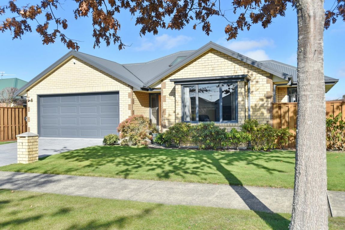 7 Mahlet Street, Northwood, Christchurch - Carousel 1