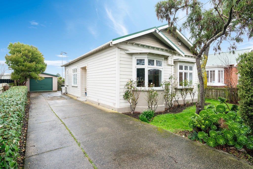 257 Macandrew Road, Forbury, Dunedin - Carousel 1