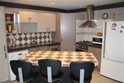 3 Fairmile Place, Russley, Christchurch - Carousel 2