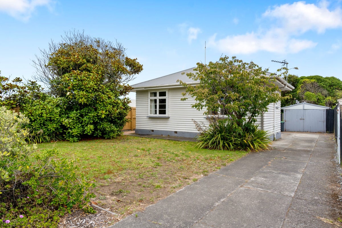 28 Hawke Street, New Brighton, Christchurch - Carousel 1