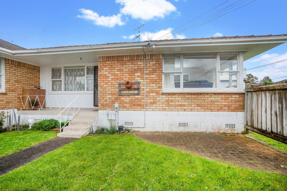 1/155 Mount Albert Road, Mount Albert, Auckland - Carousel 2
