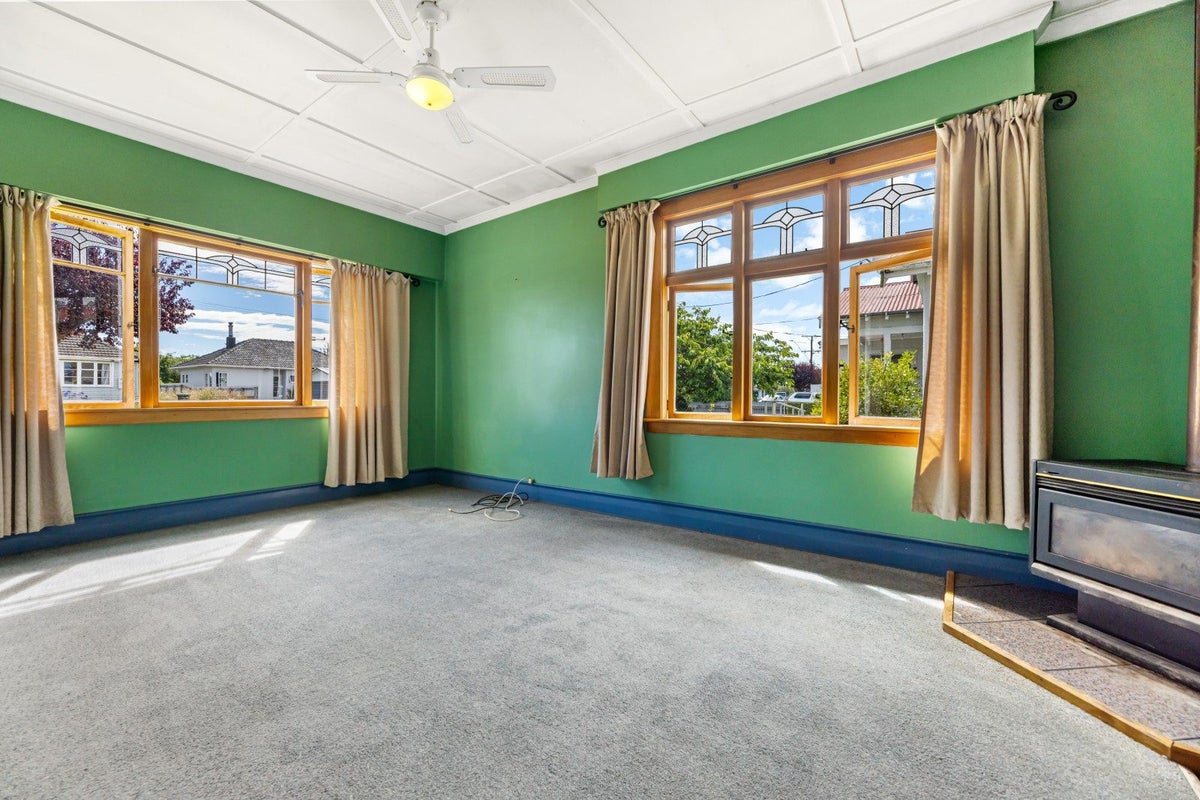 11 Teviot Street, Oamaru North, Oamaru - Carousel 2