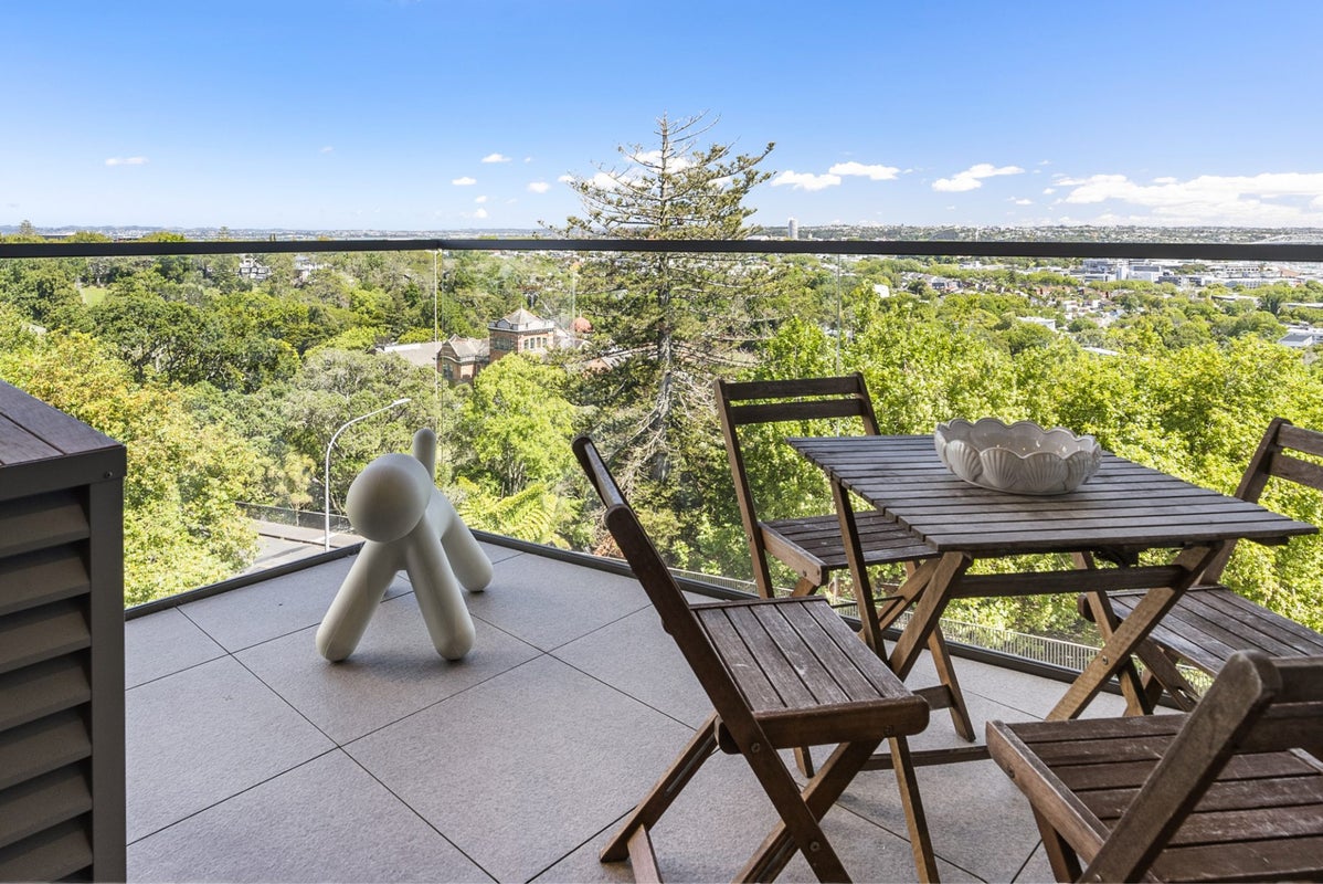 607/5 Howe Street, Auckland Central, Auckland - Carousel 1