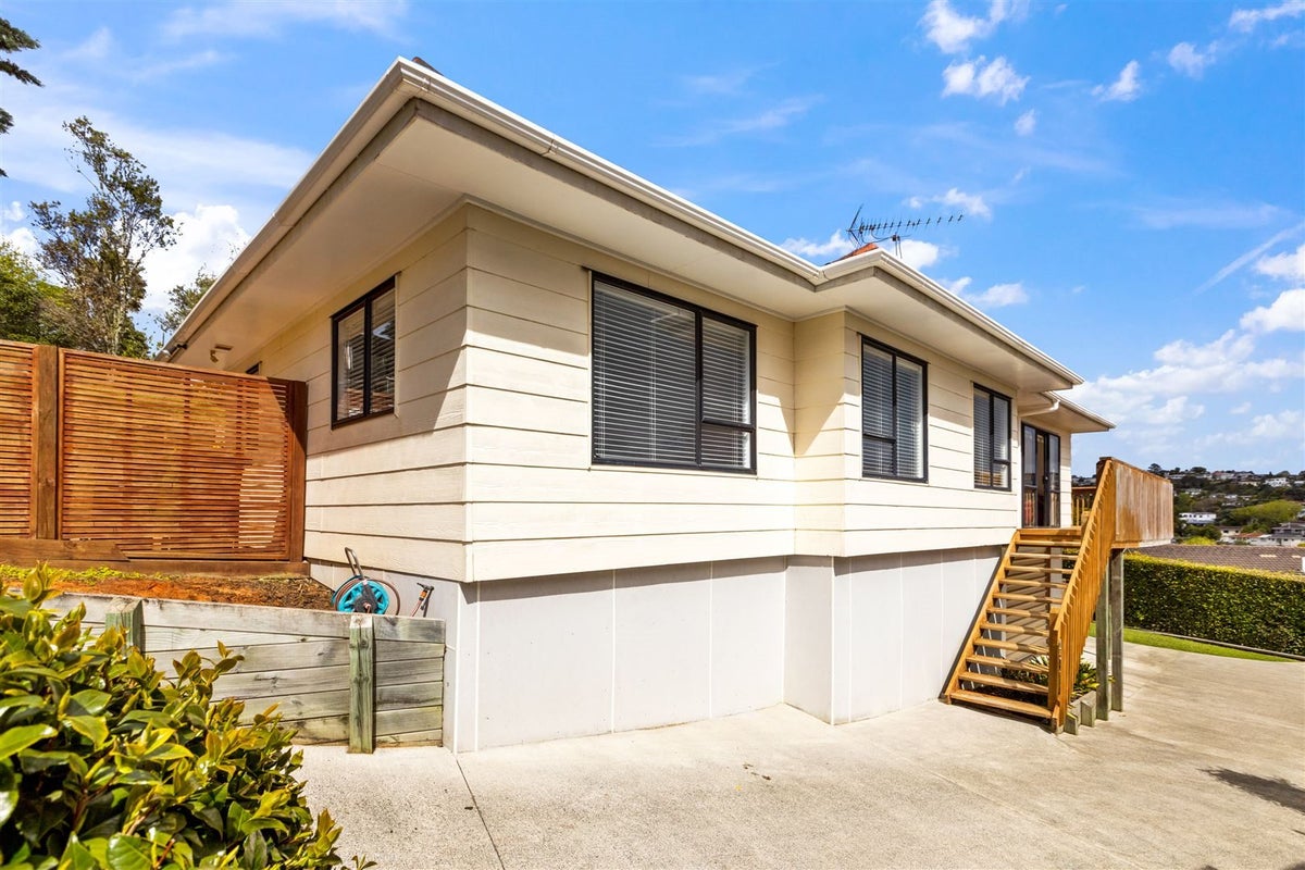 81 Alton Avenue, Hillcrest, Auckland - Carousel 23