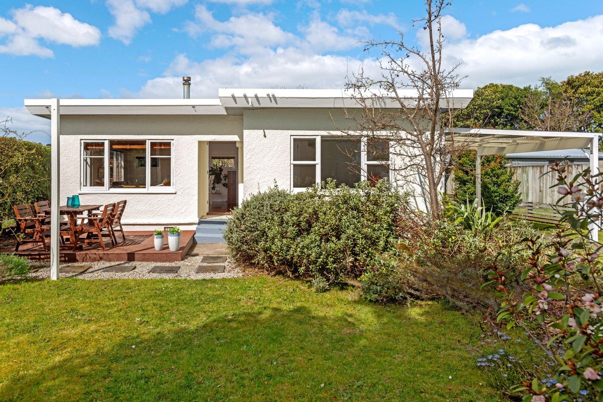 15 Buchanan Street, Mangapapa, Gisborne - Carousel 1