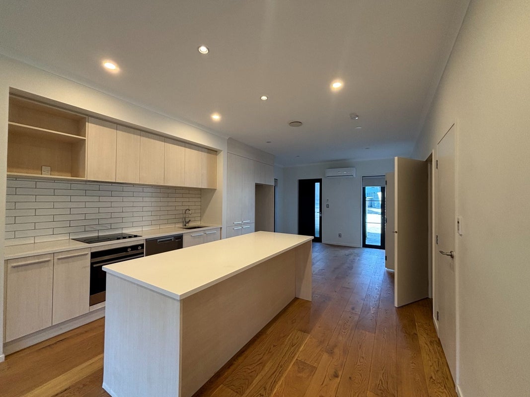 6 Mahalo Avenue, Wiri, Auckland - Carousel 2