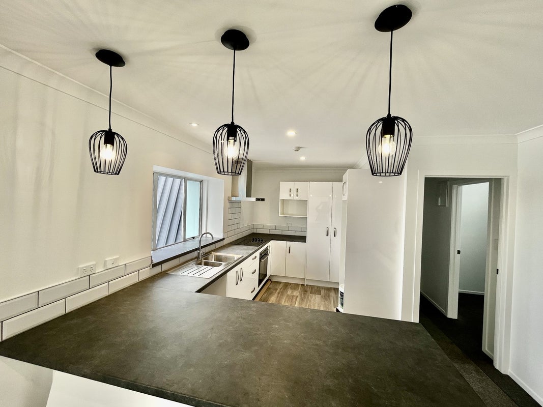 5/2 Ruakiwi Road, Hamilton Lake, Hamilton - Carousel 2