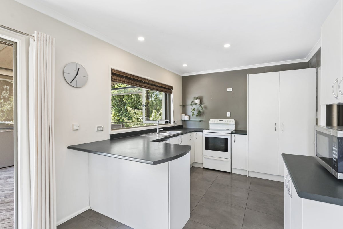 23A Waiora Road, Stanmore Bay, Whangaparaoa - Carousel 2