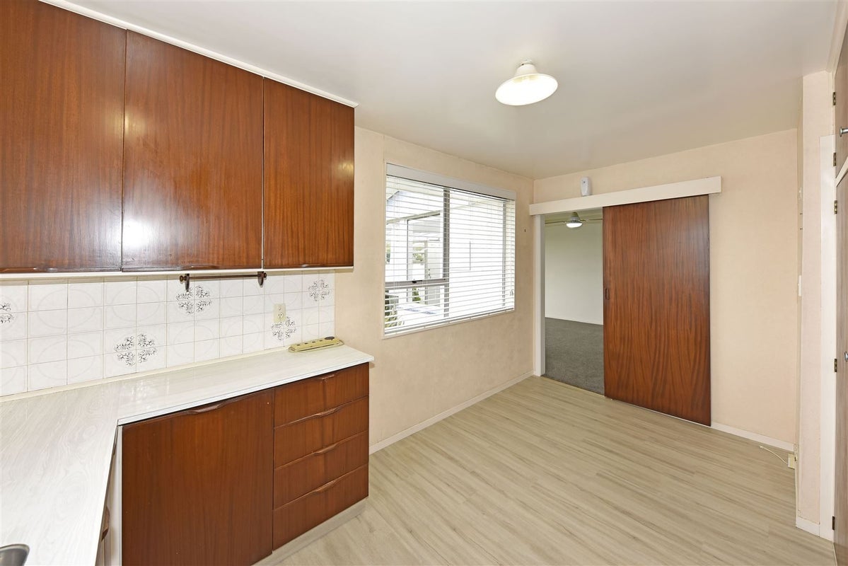 2/2 Loreto Place, Hornby, Christchurch - Carousel 2