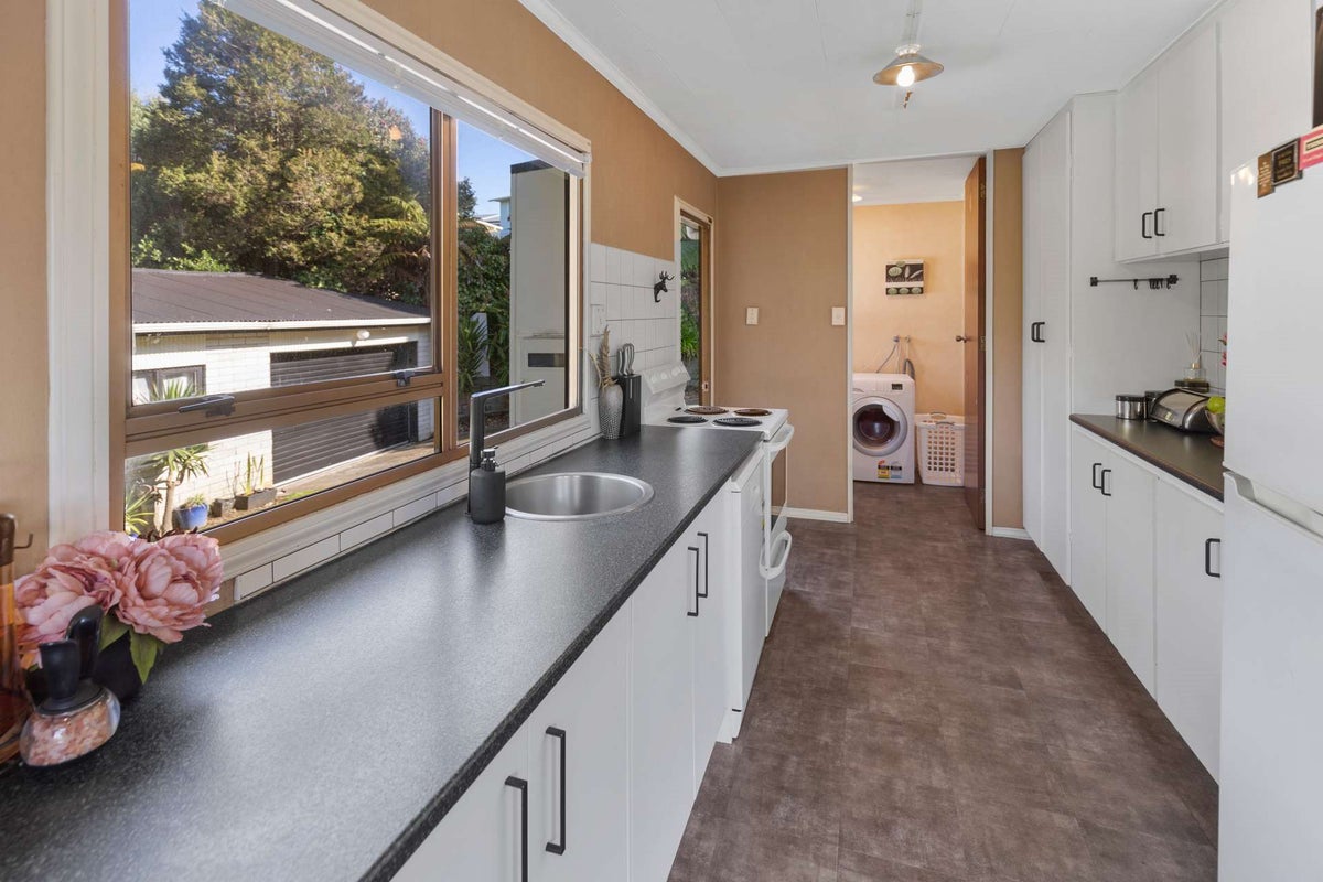 55B Murray Street, Bell Block, New Plymouth - Carousel 2