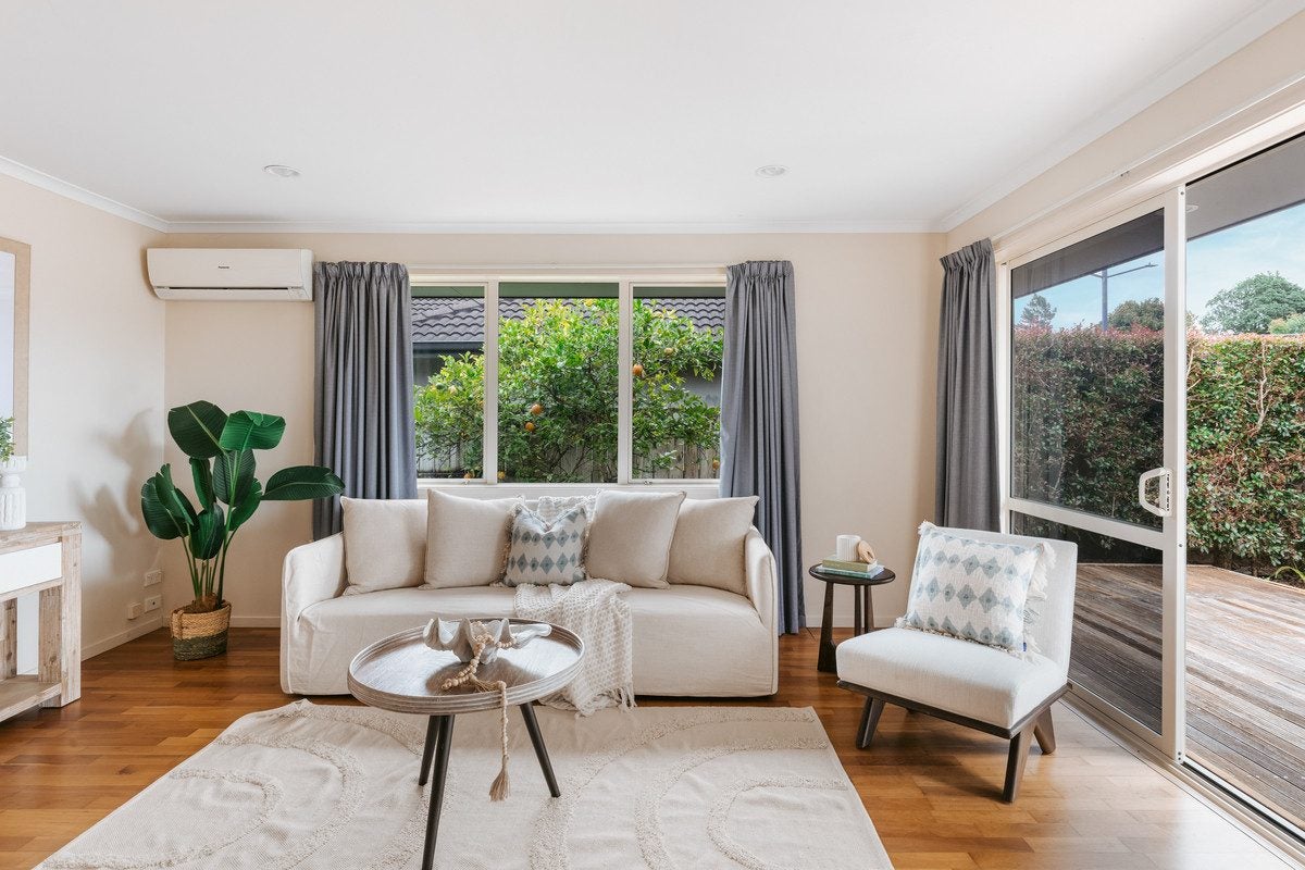 4 Montrose Place, Pyes Pa, Tauranga - Carousel 1