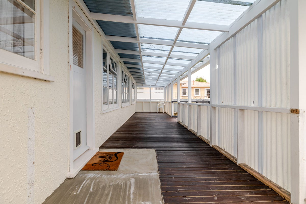 12 Elliott Street, Taradale, Napier - Carousel 13