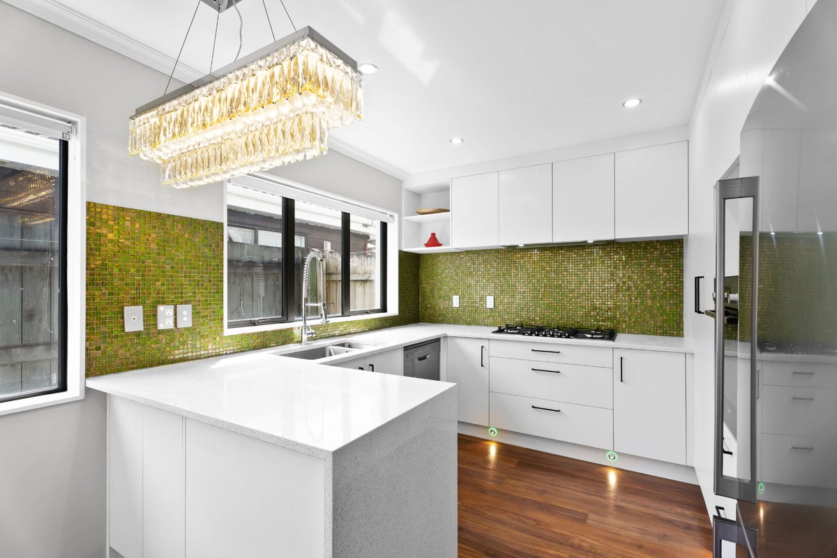21E Omagh Avenue, Papatoetoe, Auckland - Carousel 2
