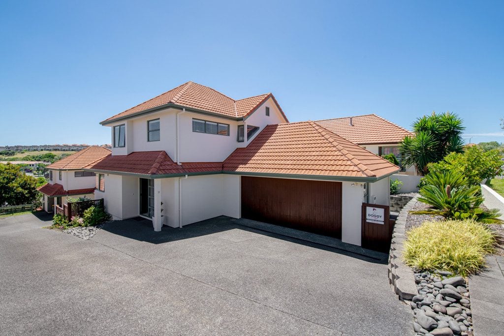32 Parkwood Crescent, Gulf Harbour, Whangaparaoa - Carousel 1