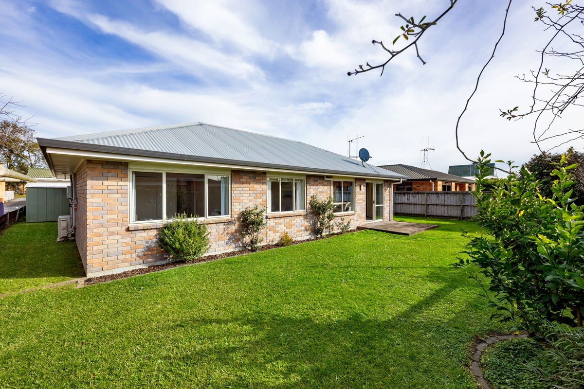 30A Taylor Terrace, St Andrews, Hamilton - Carousel 17