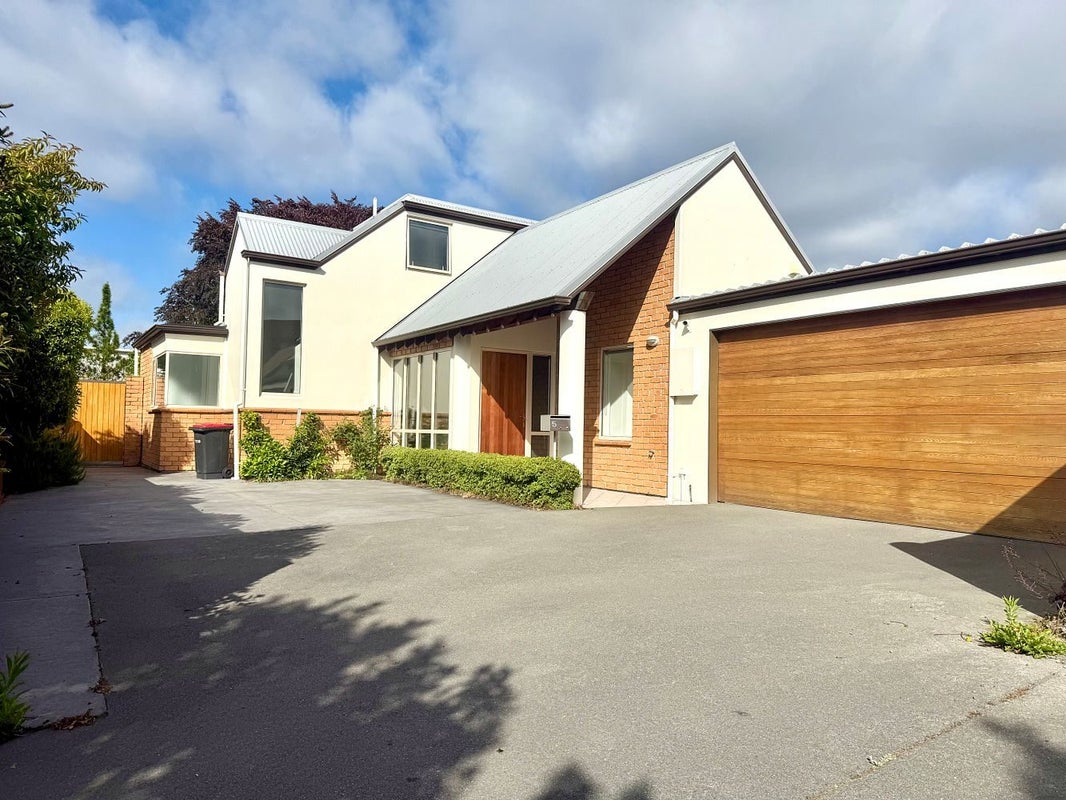 5 Royal Elm Lane, Bryndwr, Christchurch - Carousel 1