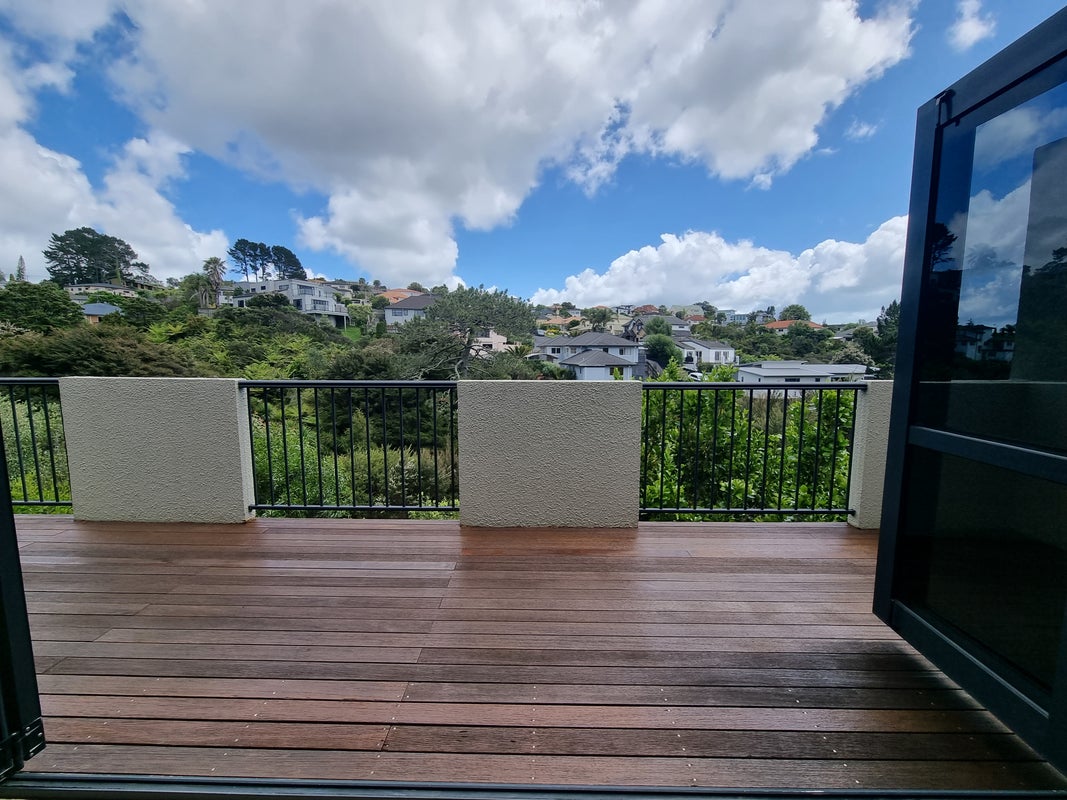 14/19 Langana Avenue, Browns Bay, Auckland - Carousel 2