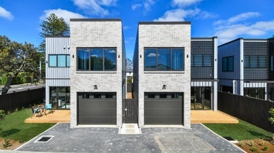 42B Church Road, Mangere Bridge, Auckland - Carousel 1