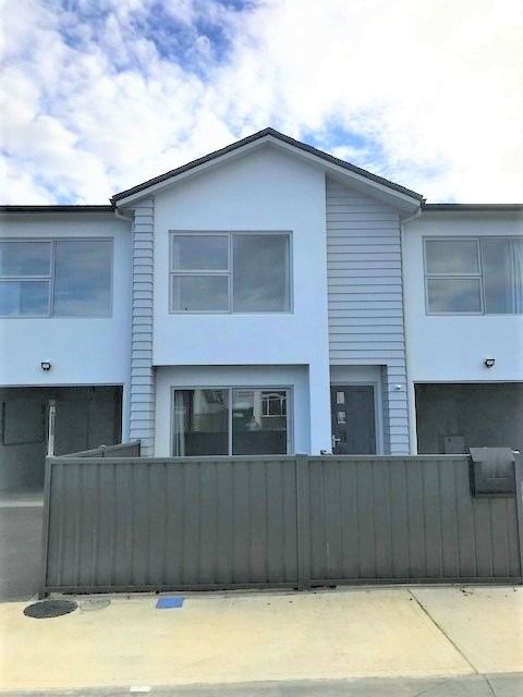 10 Taiko Place, Kenepuru, Porirua - Carousel 1