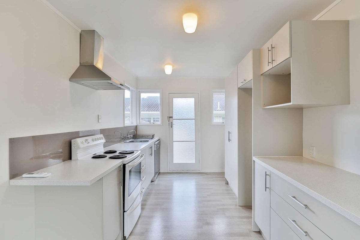 3/42 Turama Road, Royal Oak, Auckland - Carousel 2