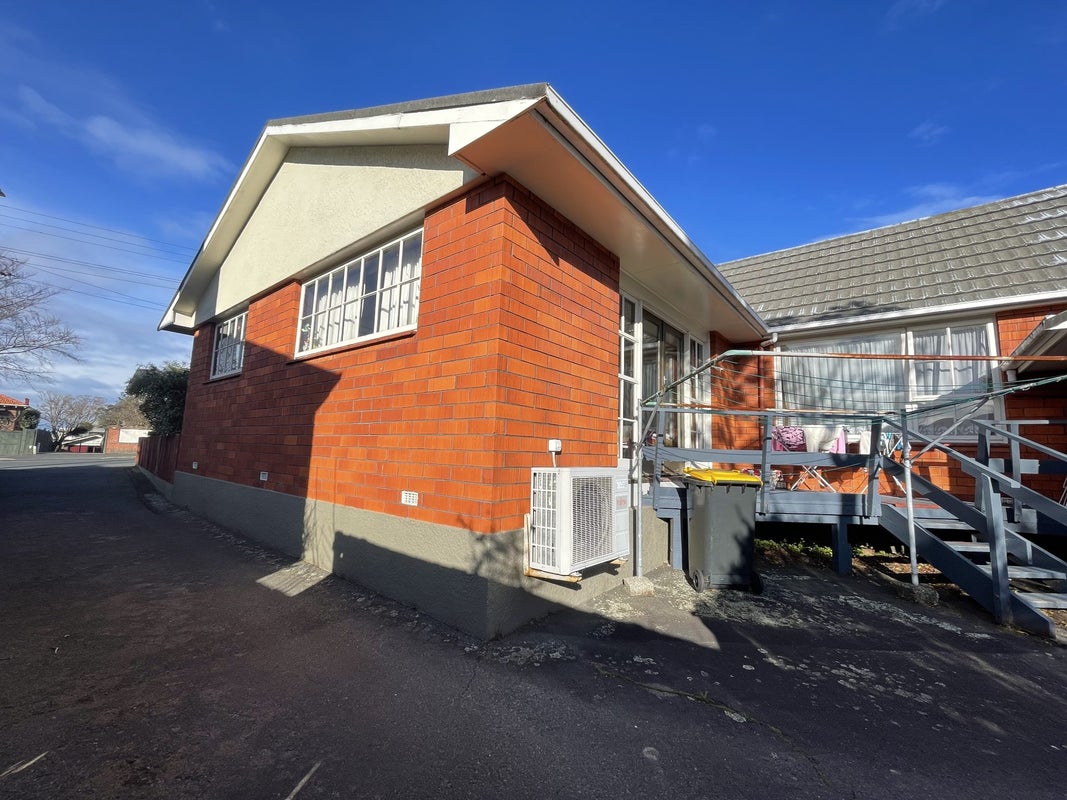 613 Highgate, Maori Hill, Dunedin - Carousel 2