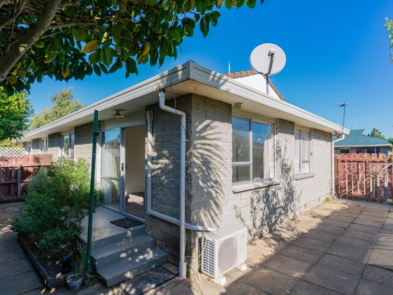 1/34 Vienna Street, Waltham, Christchurch - Carousel 1