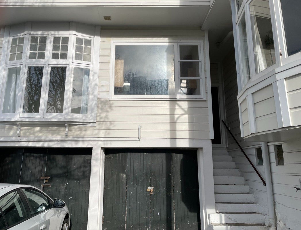 2 Newman Terrace, Thorndon, Wellington - Carousel 1