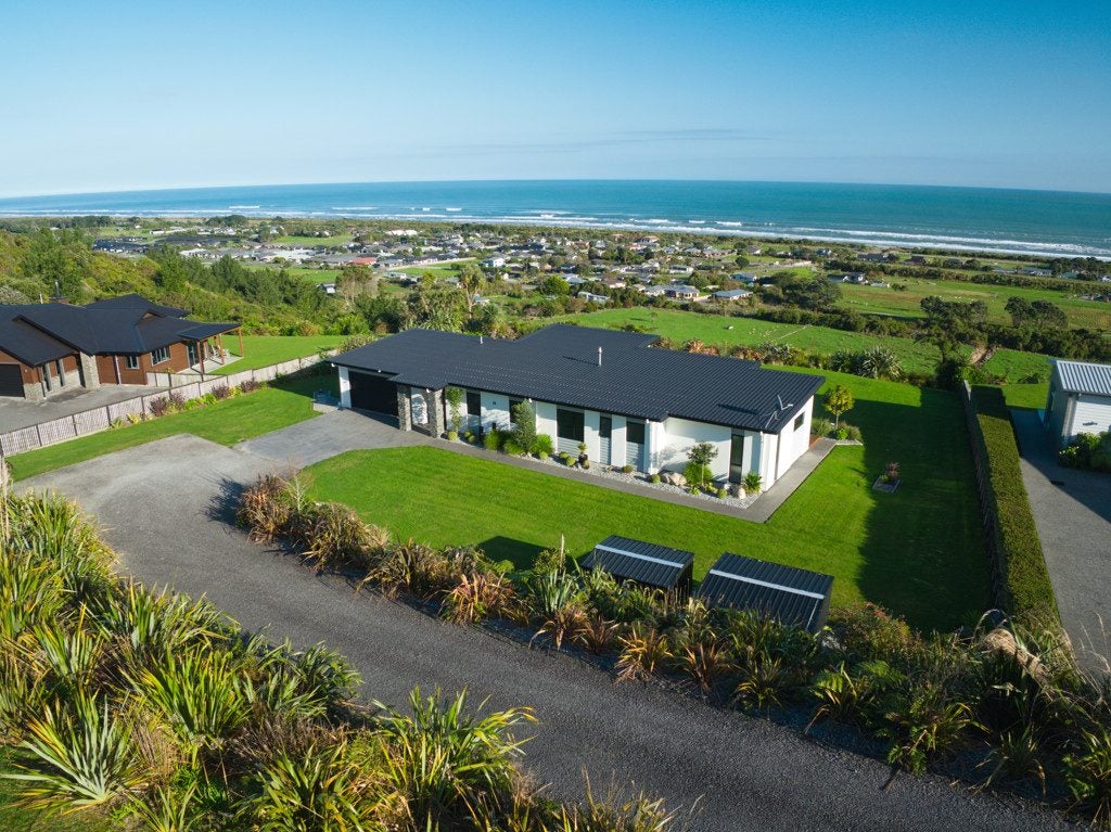 14 Tasman View Road, Paroa, Greymouth - Carousel 1