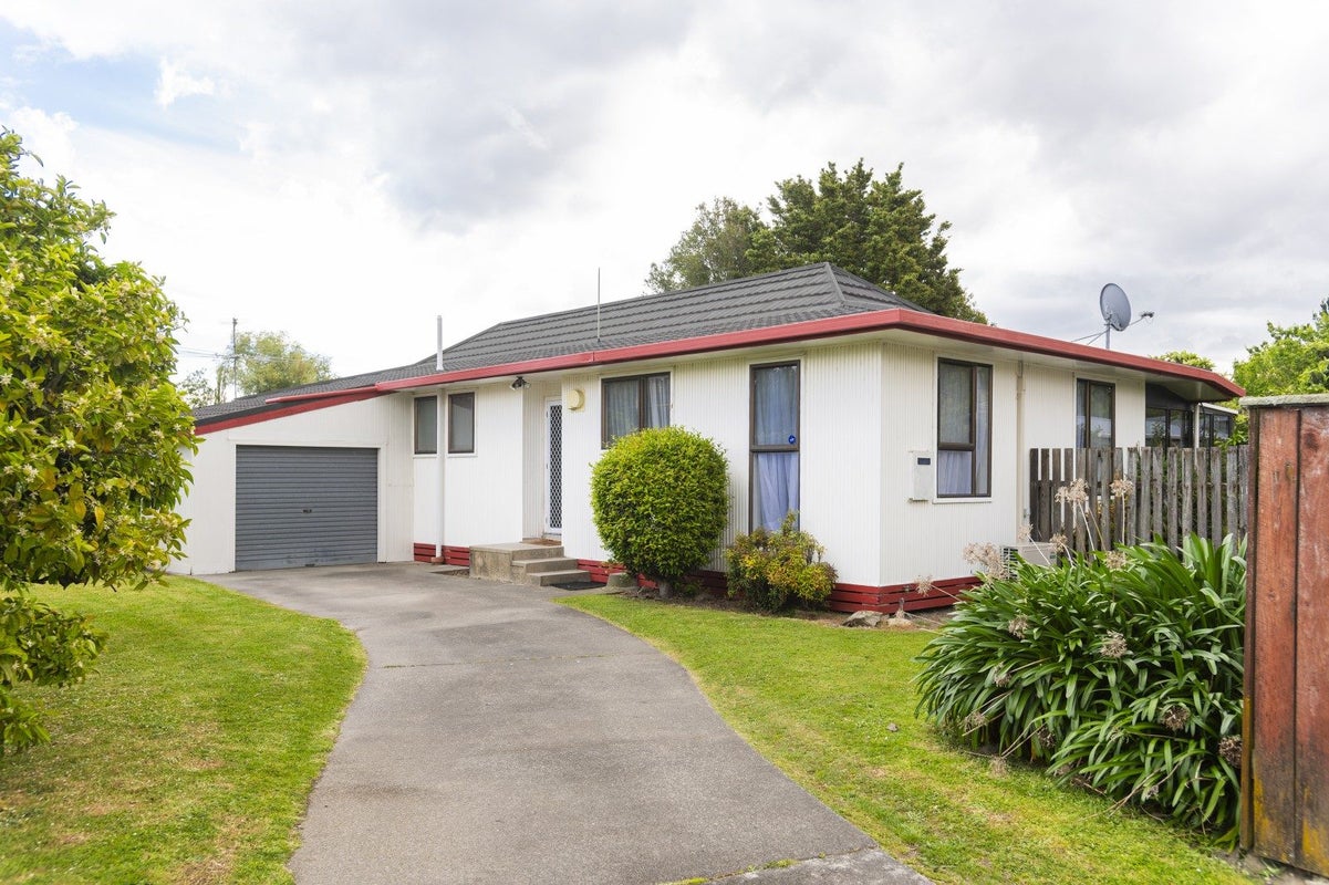 6 Edward Street, Mangapapa, Gisborne - Carousel 1