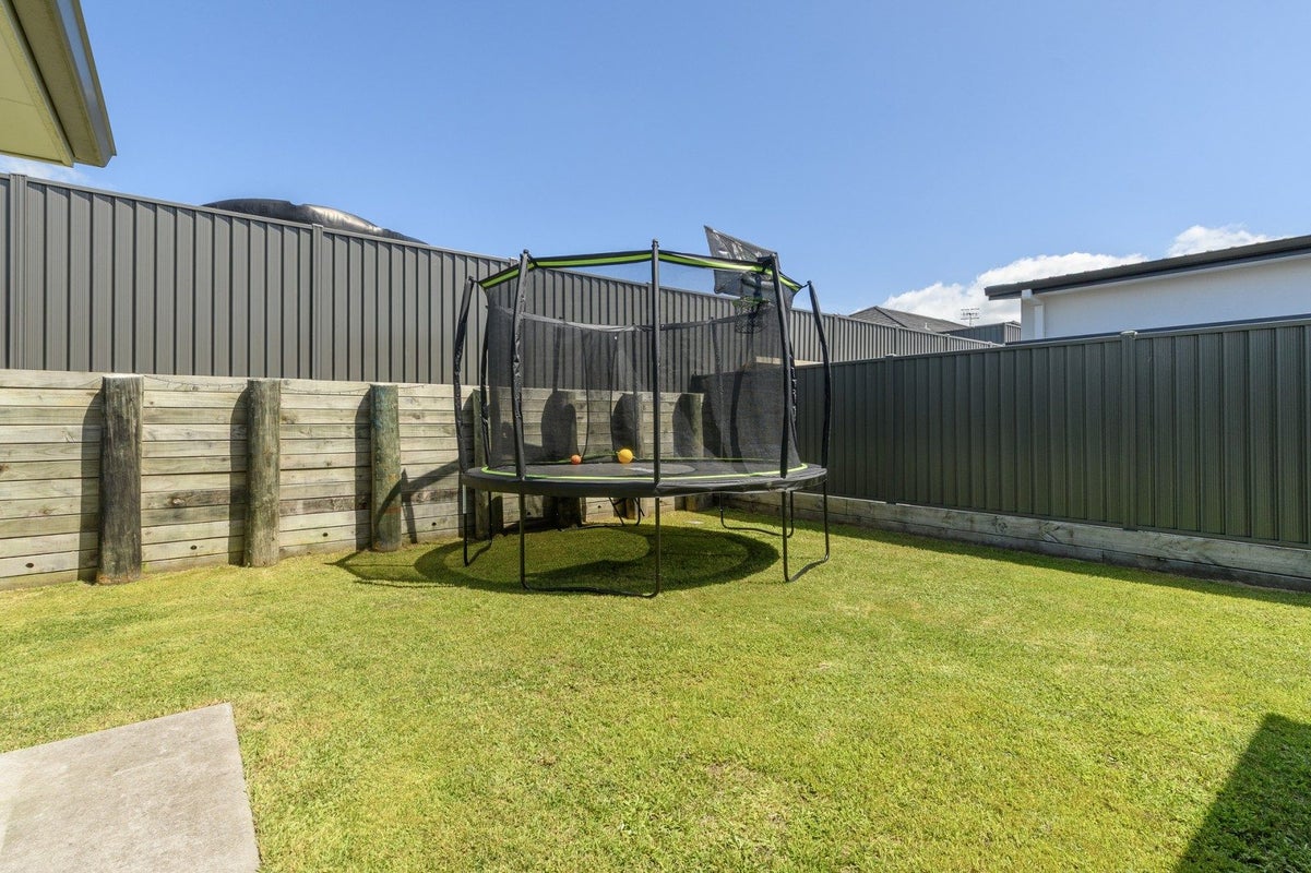 22 Tabraham Crescent, Pyes Pa, Tauranga - Carousel 16