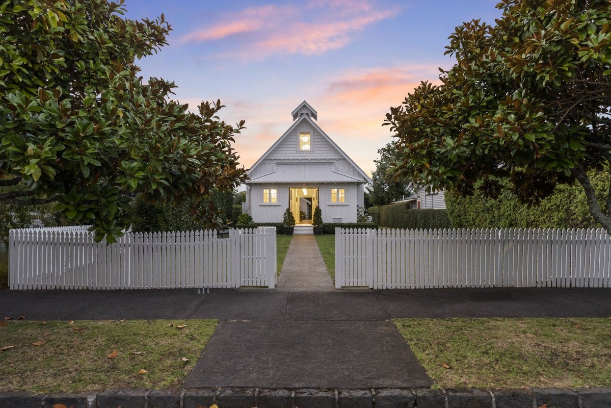 8 Faulder Avenue, Westmere, Auckland - Carousel 1