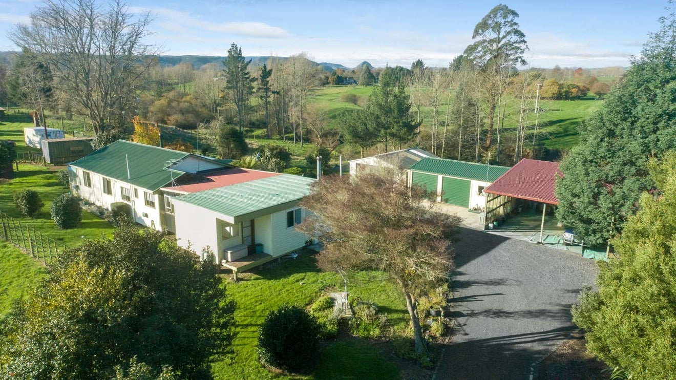 6395 State Highway 1, Kinleith, Tokoroa - Carousel 1