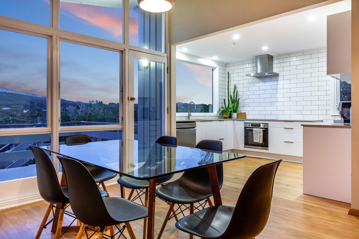 2 Raroa Place, Pukerua Bay, Porirua - Carousel 2