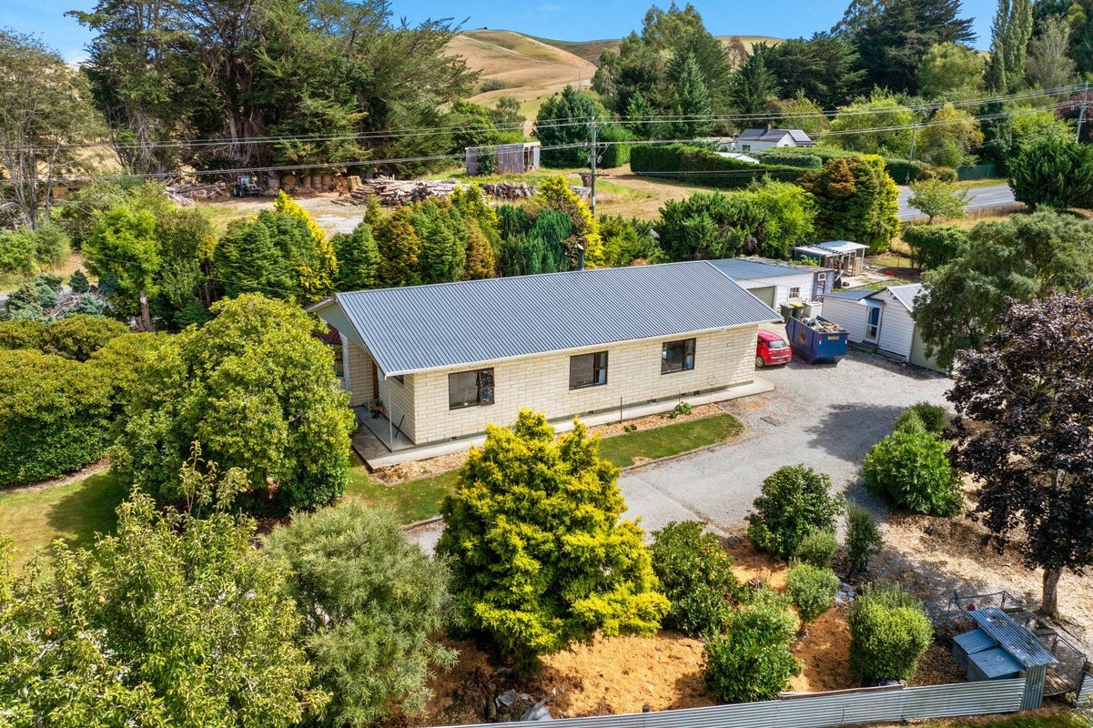 3 Lockharts Road, Waitahuna, Lawrence - Carousel 34