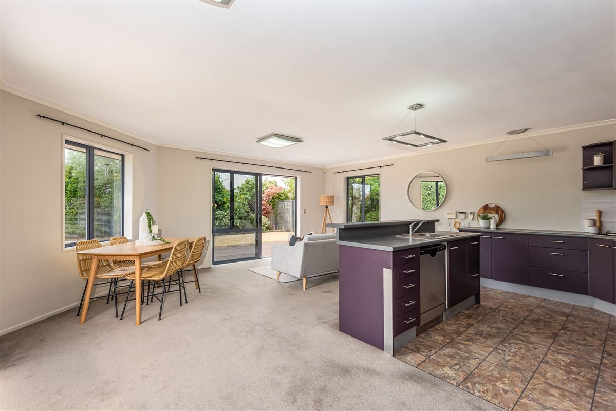 6 Lightning Close, Wigram, Christchurch - Carousel 2