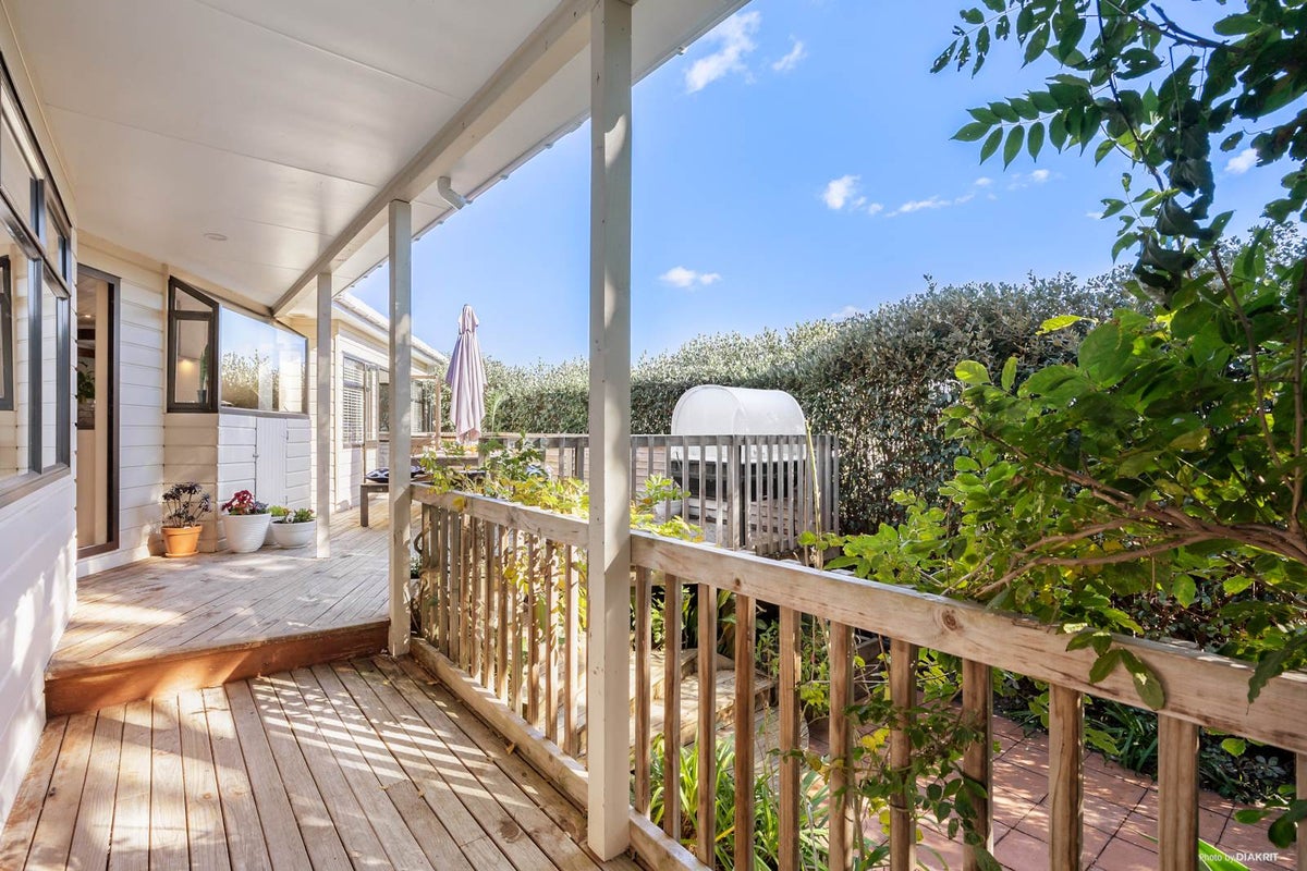 121 Maraetai Drive, Maraetai, Auckland - Carousel 1