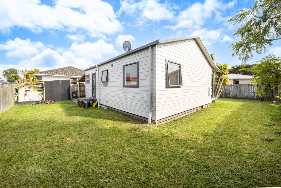 115 Wharf Road, Te Atatu Peninsula, Auckland - Carousel 28