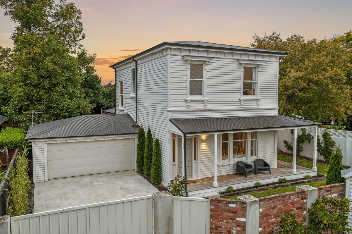24A Westminster Street, St Albans, Christchurch - Carousel 1