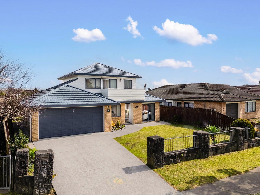 17 Lolim Place, Favona, Auckland - Carousel 1