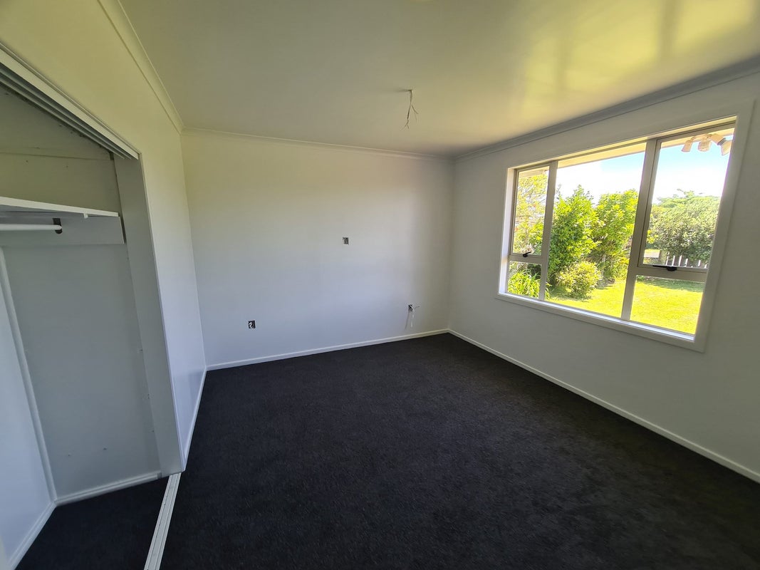 8 Seaforth Grove, Greerton, Tauranga - Carousel 15