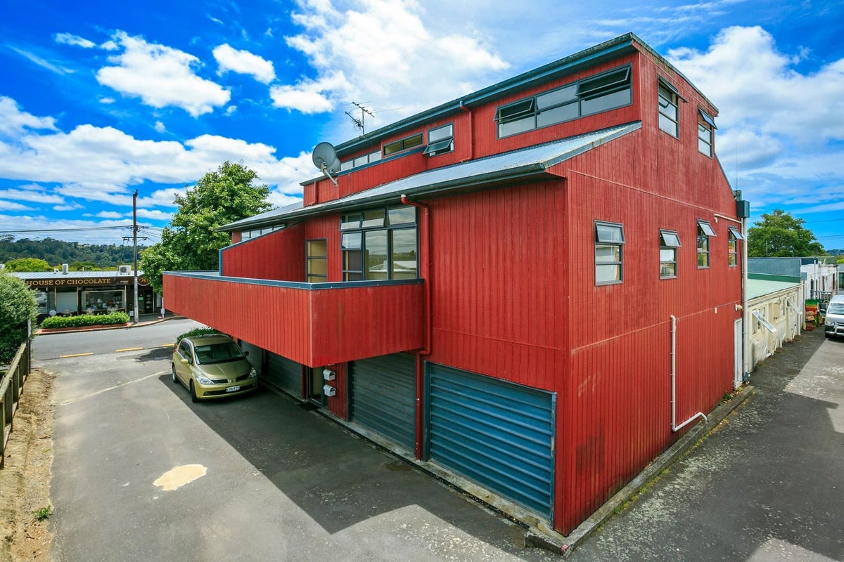 2/18 Sunnyhaven Avenue, Beach Haven, Auckland - Carousel 14