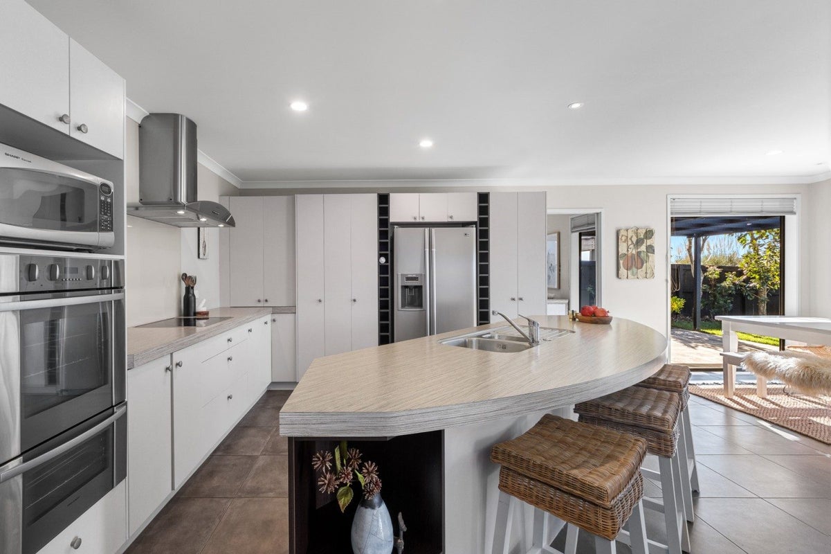 43 Bellbird Rise, Pyes Pa, Tauranga - Carousel 2