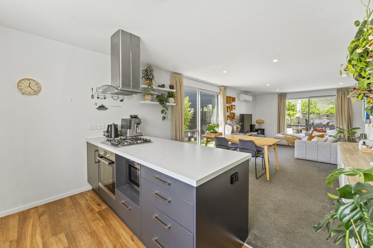 21 Onslow Road, Lake Hayes, Queenstown - Carousel 2