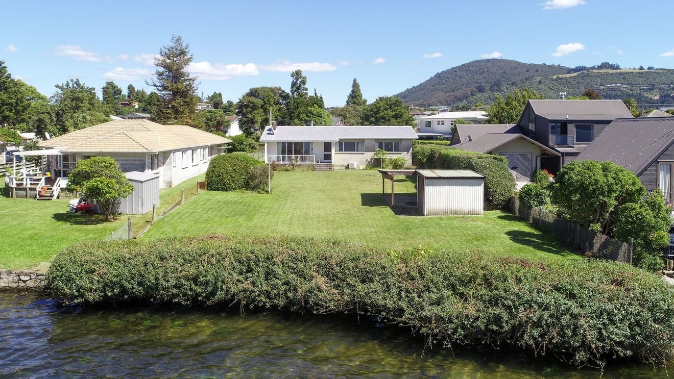 45 Haumoana Street, Koutu, Rotorua - Carousel 1